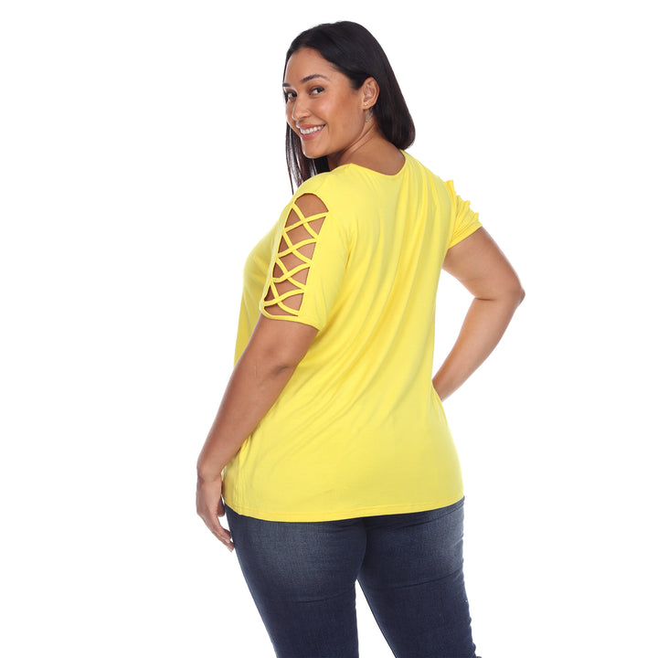 Women's Plus Size Keyhole Neck Cutout Short Sleeve Top